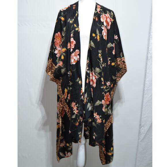American Eagle Outfitters Black Floral Kimono One Size - Picture 1 of 9